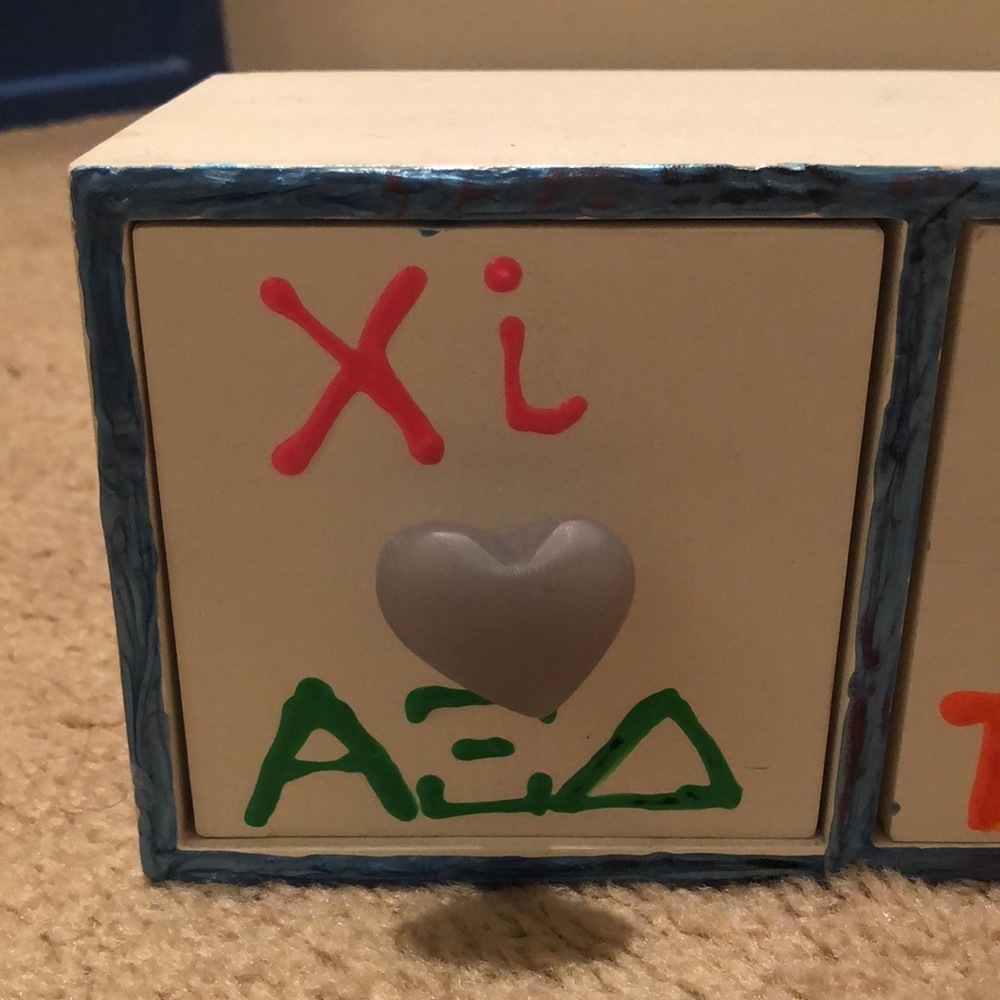 Homemade Alpha Xi Delta Container - Picture 2 of 7